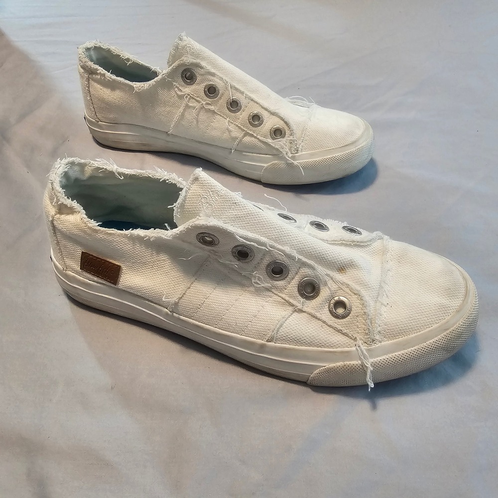 Blowfish Malibu Play 7.5 Women's Used  Shoes L863